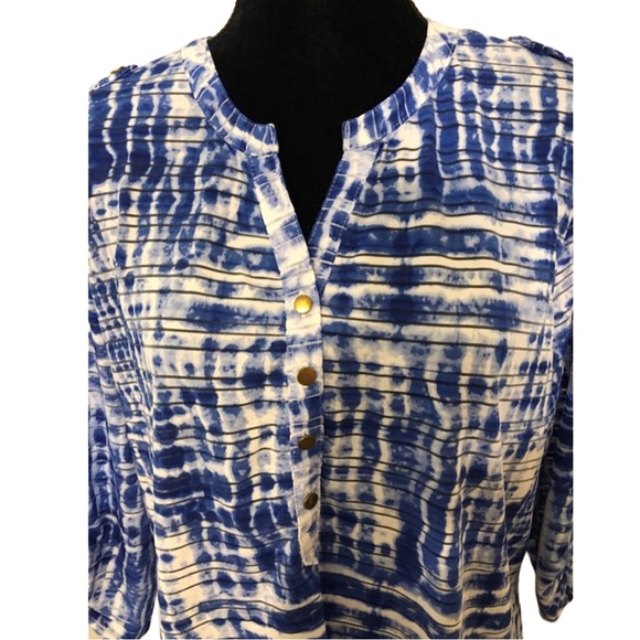 đź’™CATHY DANIELS TIE DYE ROLL TAB TUNICđź’™ - Picture 3 of 8